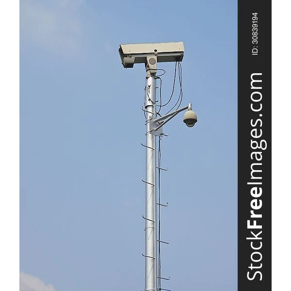 7 meter parabal octagonal CCTV pole