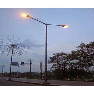 Tiang Lampu jalan oktagonal double angle 10m 