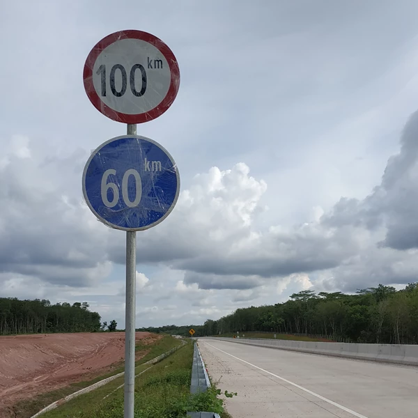 Speed Limit Road Sign
